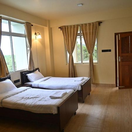 Treetops Residency Shillong Buitenkant foto