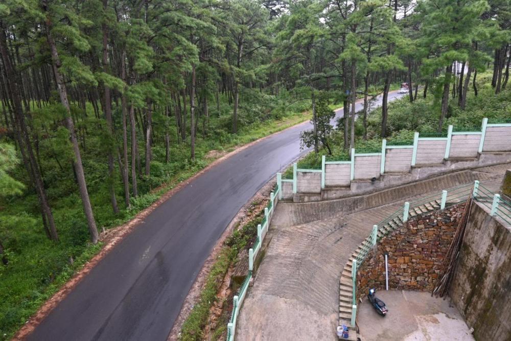 Treetops Residency Shillong Buitenkant foto