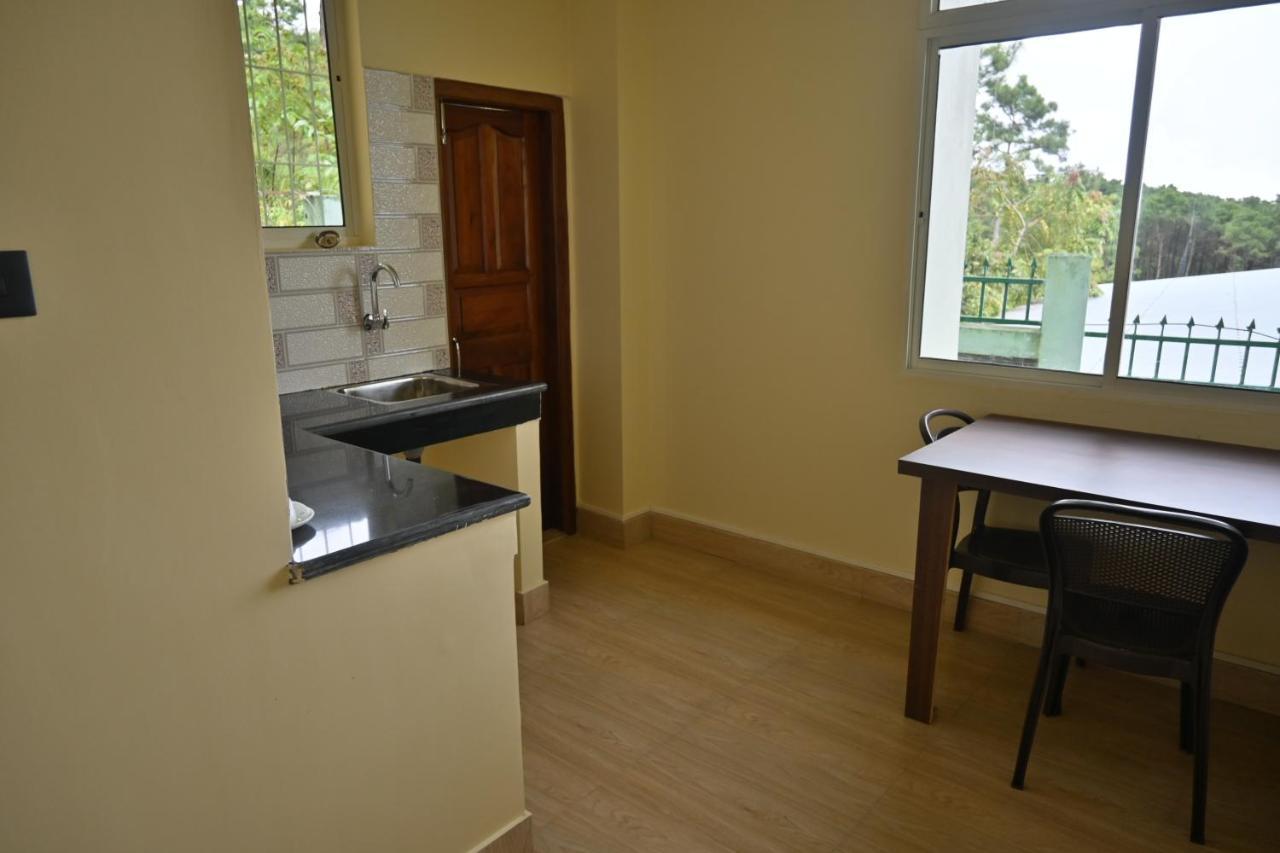 Treetops Residency Shillong Buitenkant foto