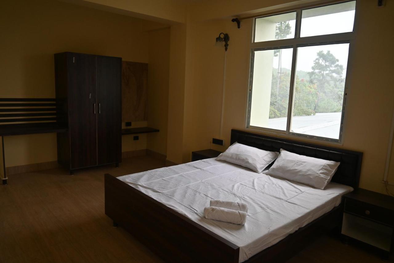 Treetops Residency Shillong Buitenkant foto
